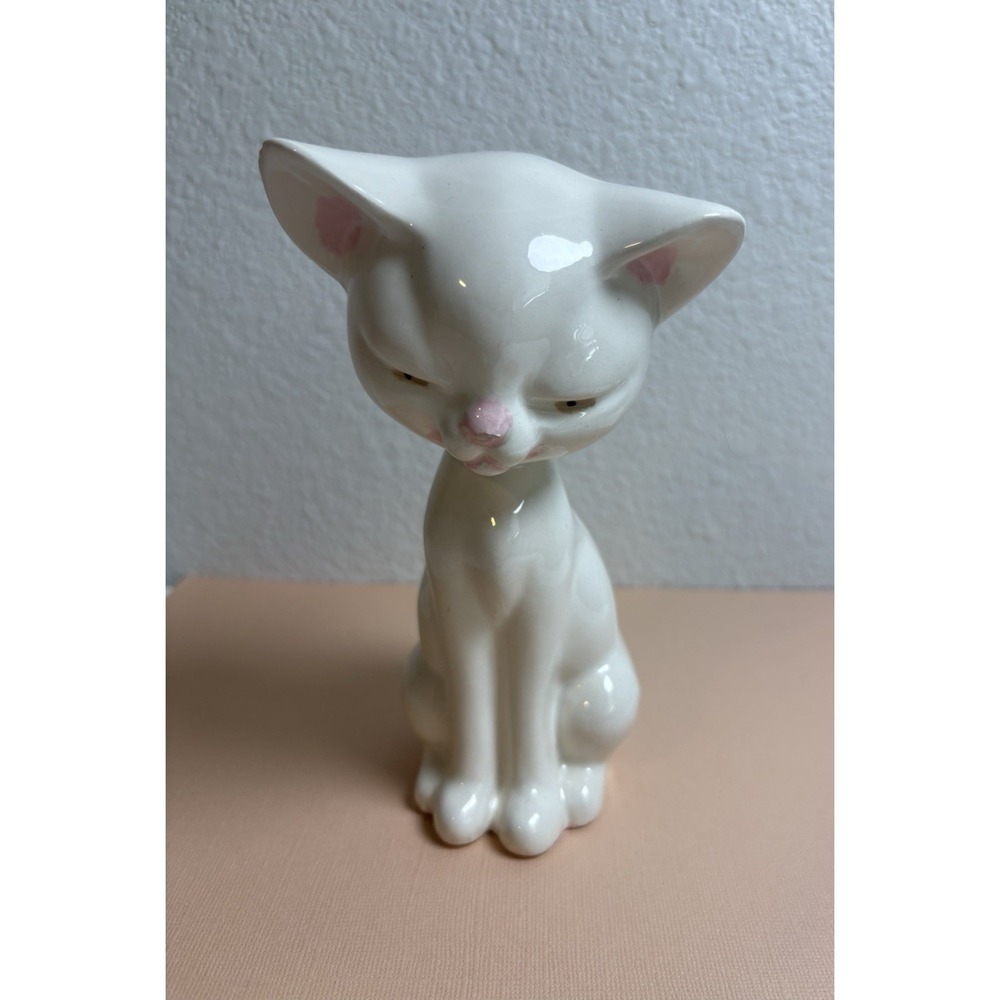 Vintage White Ceramic Cat Figurine Pink Nose Big Eyes Mid Century 7"